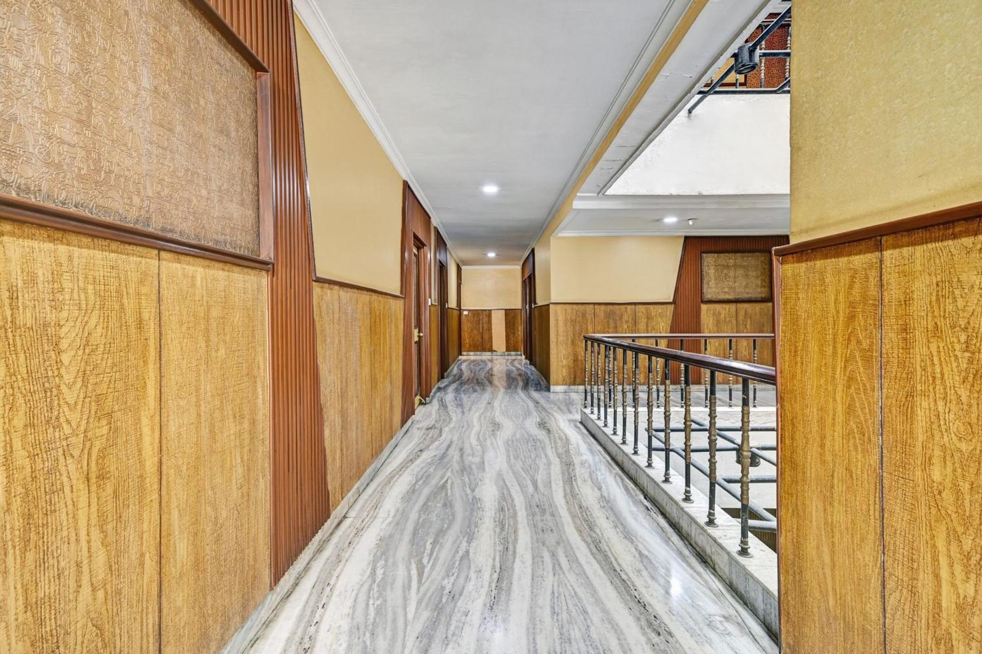 Super Townhouse Oak Hotel Belsons Taj Mahal Secunderabad Экстерьер фото