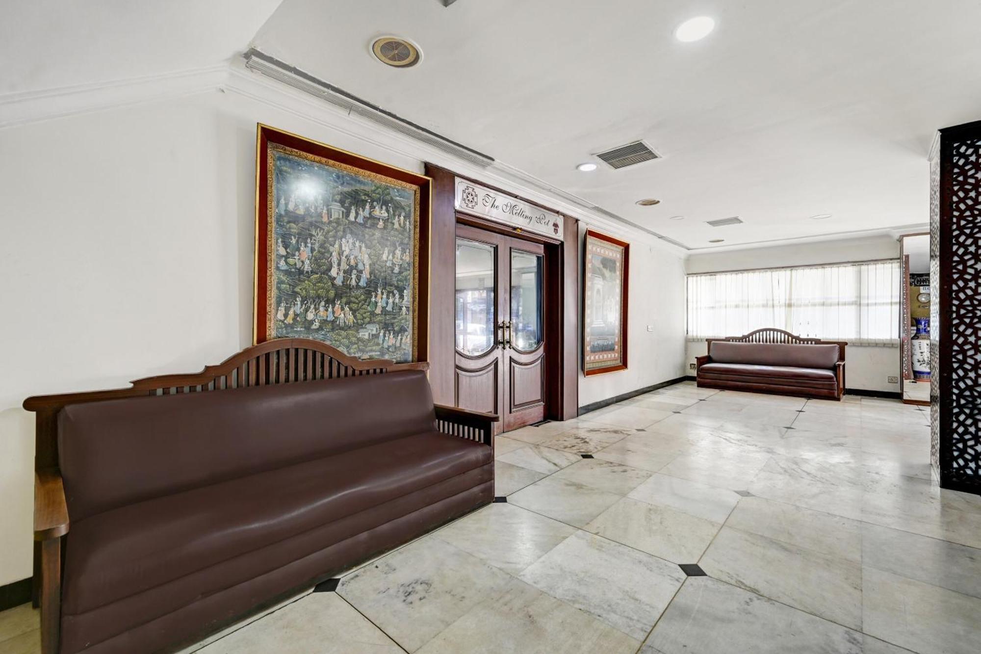 Super Townhouse Oak Hotel Belsons Taj Mahal Secunderabad Экстерьер фото