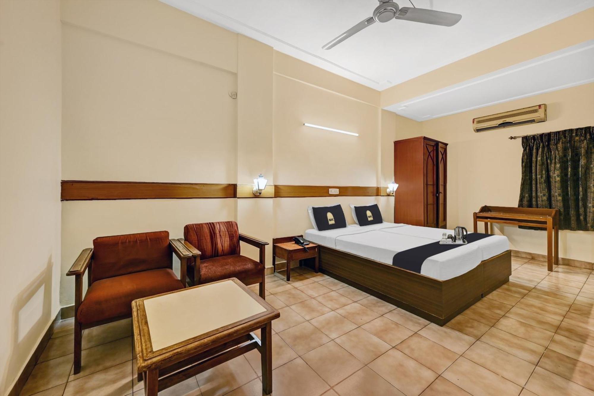 Super Townhouse Oak Hotel Belsons Taj Mahal Secunderabad Экстерьер фото