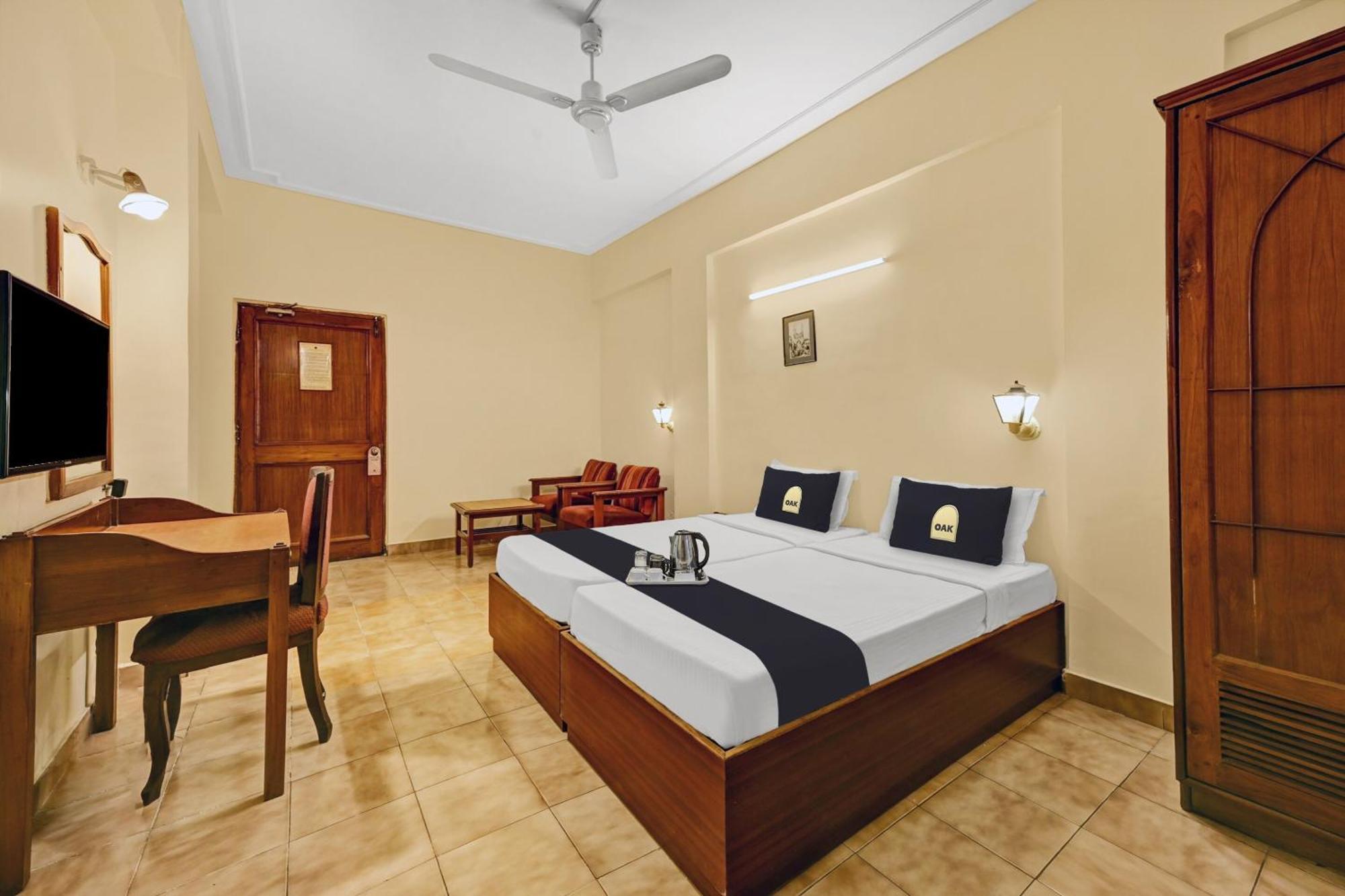 Super Townhouse Oak Hotel Belsons Taj Mahal Secunderabad Экстерьер фото