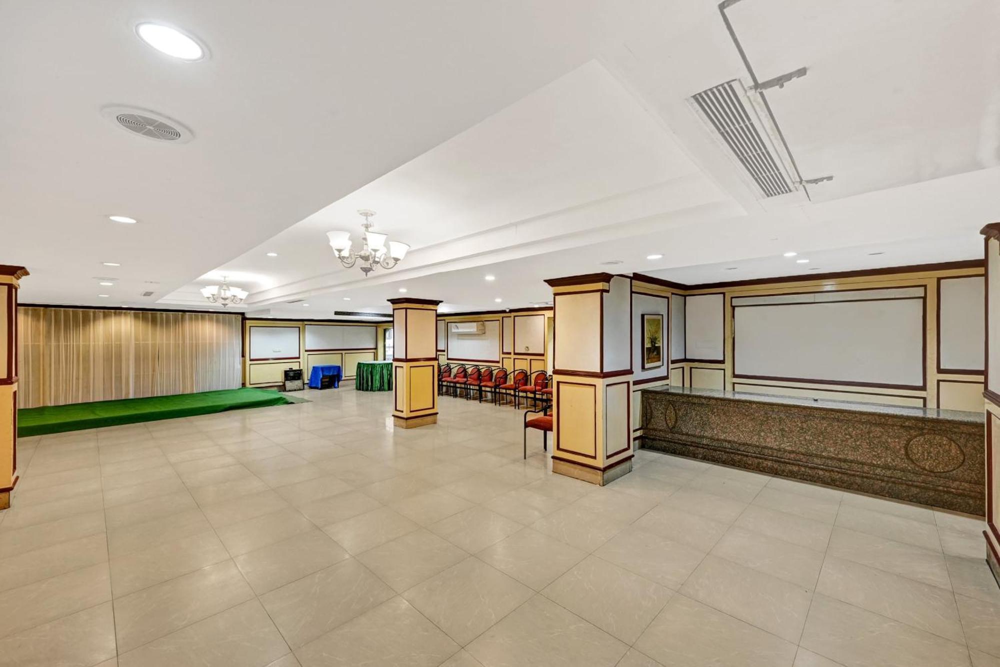 Super Townhouse Oak Hotel Belsons Taj Mahal Secunderabad Экстерьер фото